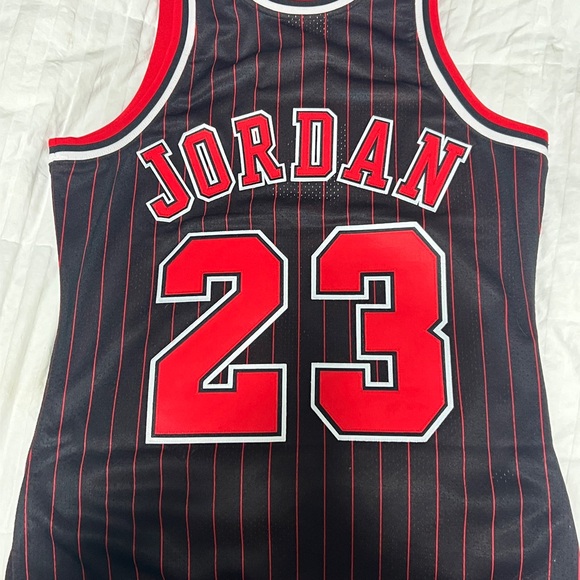 1996-97 Mitchell &Ness Hardwood Classic Micheal Jordan official NBA Jersey